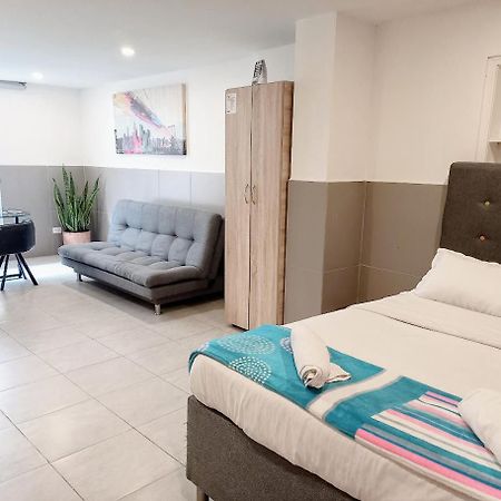 Apartasuites Bogota Campin Екстер'єр фото