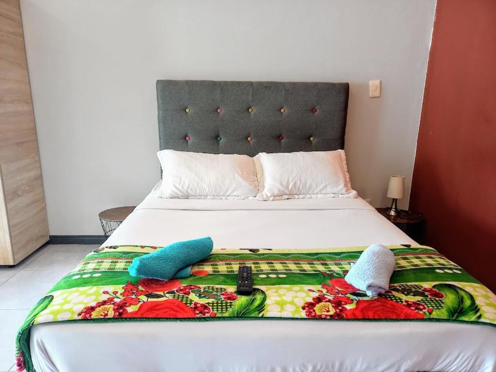 Apartasuites Bogota Campin Екстер'єр фото